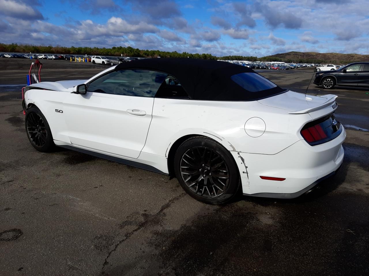 Image 2 of 2018 FORD MUSTANG GT 2018 with VIN 1FATP8FF5J5153180