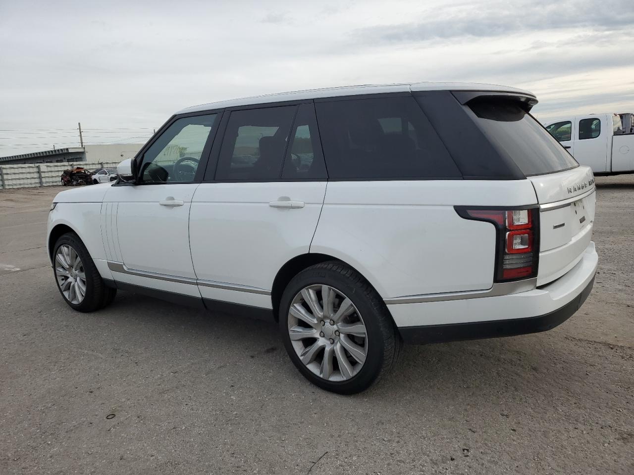 Изображение 2 2015 LAND ROVER RANGE ROVER SUPERCHARGED 2015 с VIN SALGS2TF4FA223738