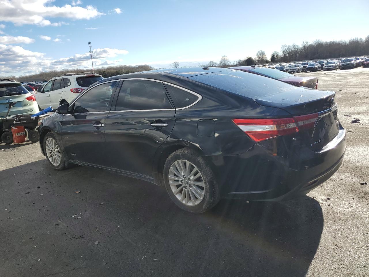 Image 2 of 2015 TOYOTA AVALON HYBRID 2015 with VIN 4T1BD1EB9FU036182