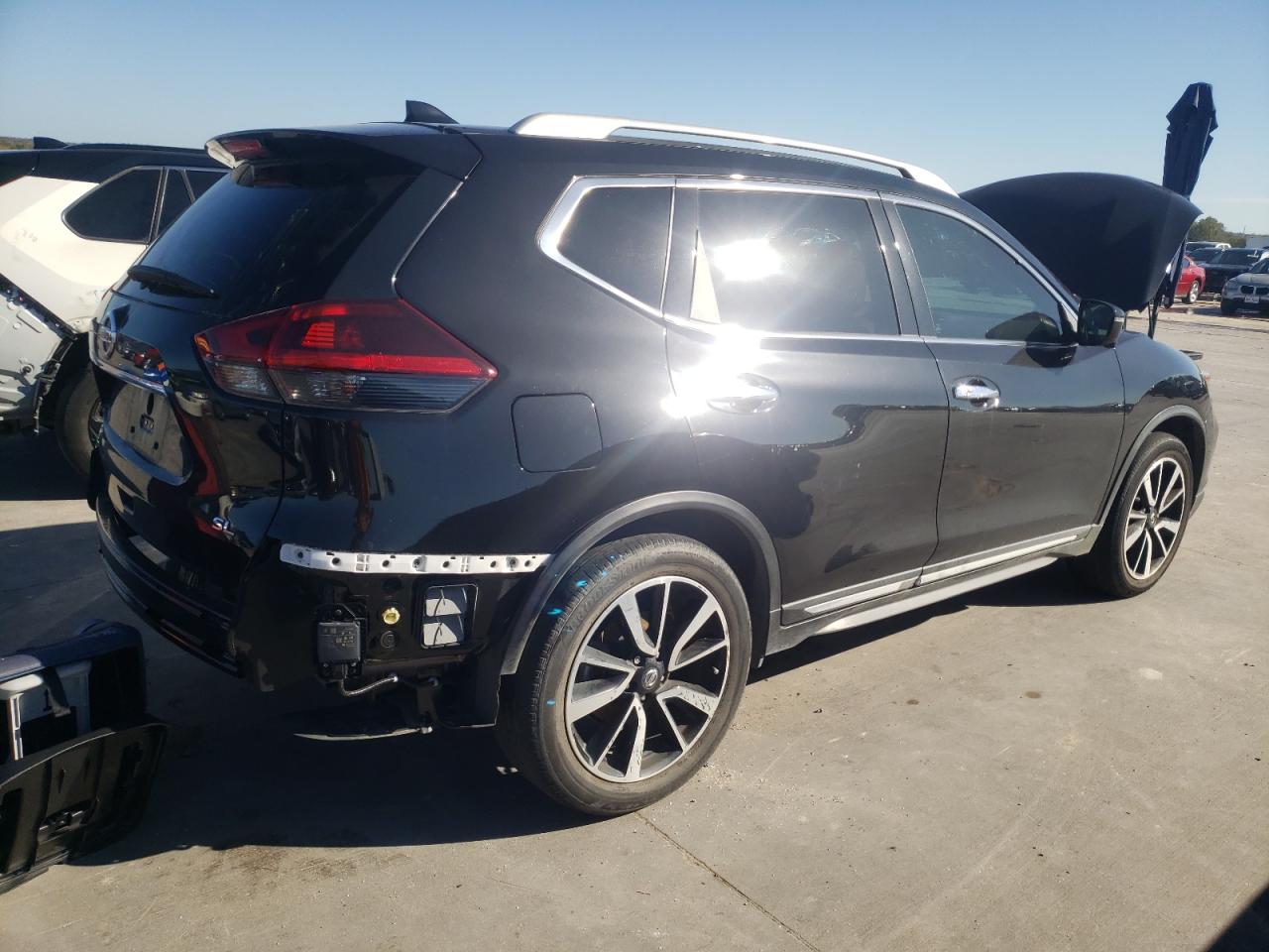 Image 3 of 2019 NISSAN ROGUE S 2019 with VIN 5N1AT2MT3KC791598