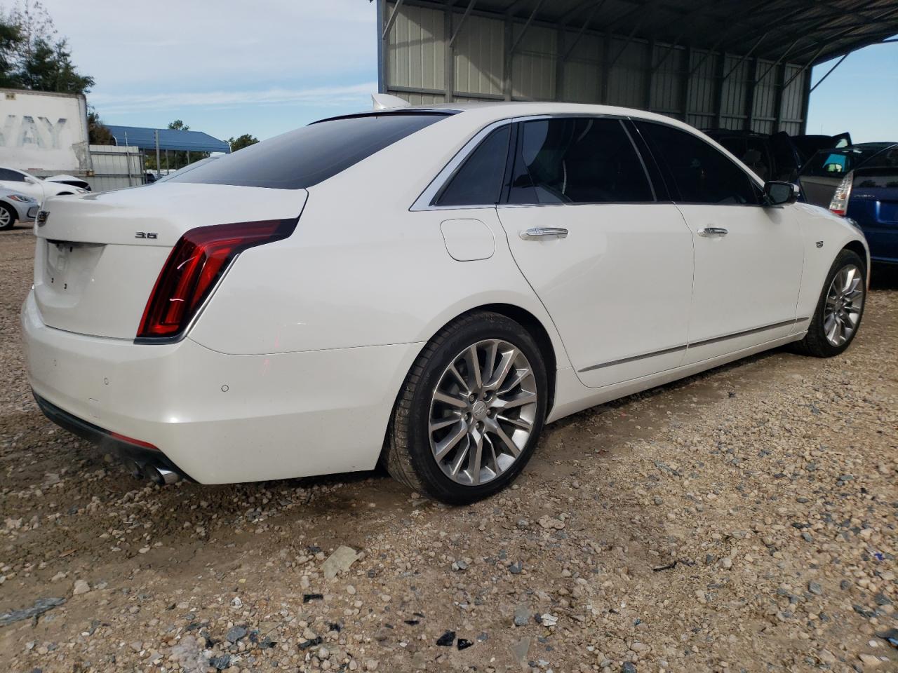 Image 3 of 2018 CADILLAC CT6 PREMIUM LUXURY 2018 with VIN 1G6KF5RS8JU147284