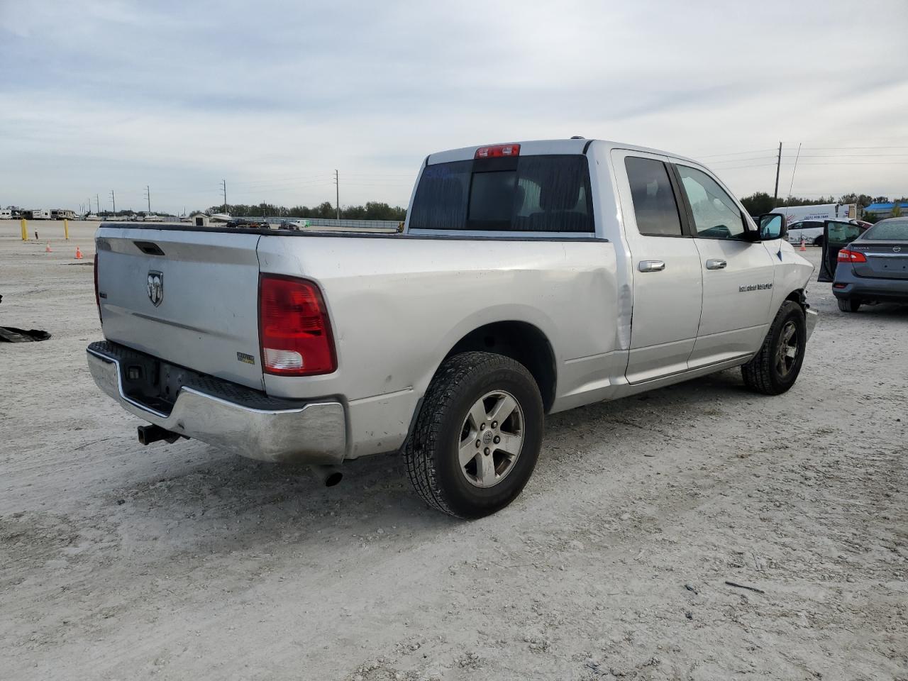 Изображение 3 2011 DODGE RAM 1500  2011 с VIN 1D7RB1GP9BS609594