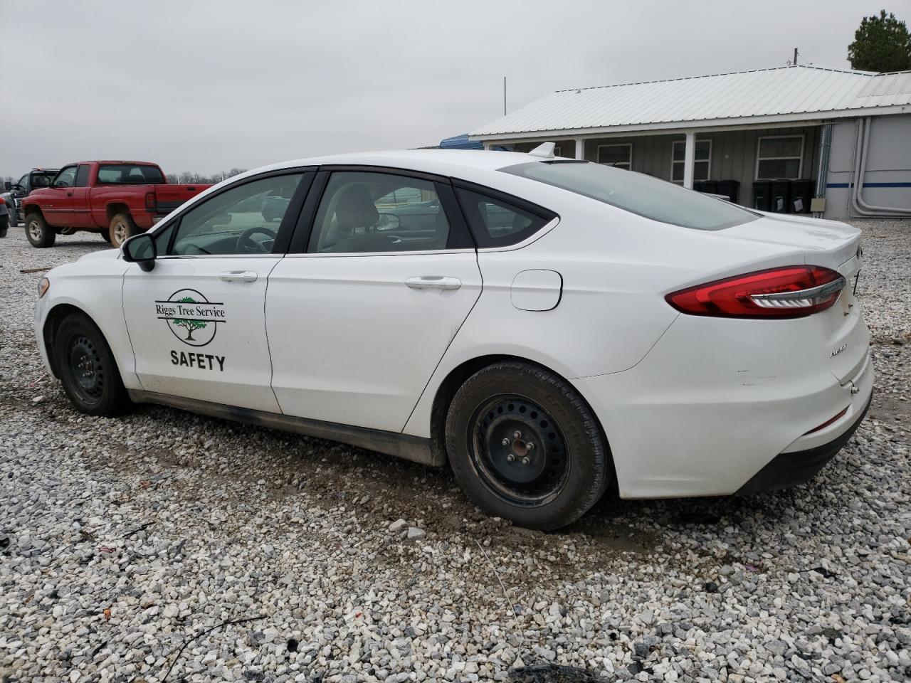 Изображение 2 2020 FORD FUSION S 2020 с VIN 3FA6P0G78LR135486