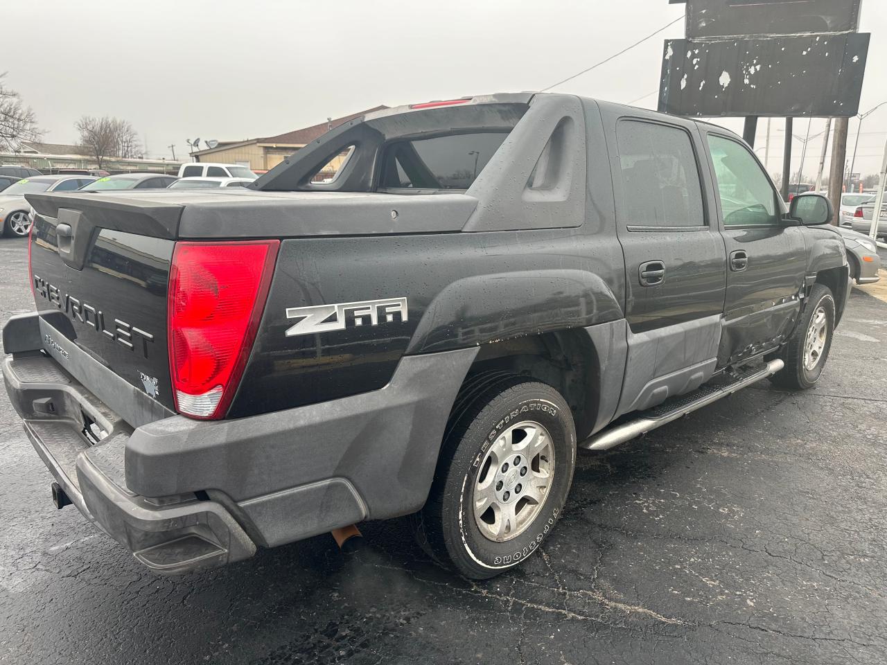 Image 3 of 2003 CHEVROLET AVALANCHE C1500 2003 with VIN 3GNEC13T03G192679