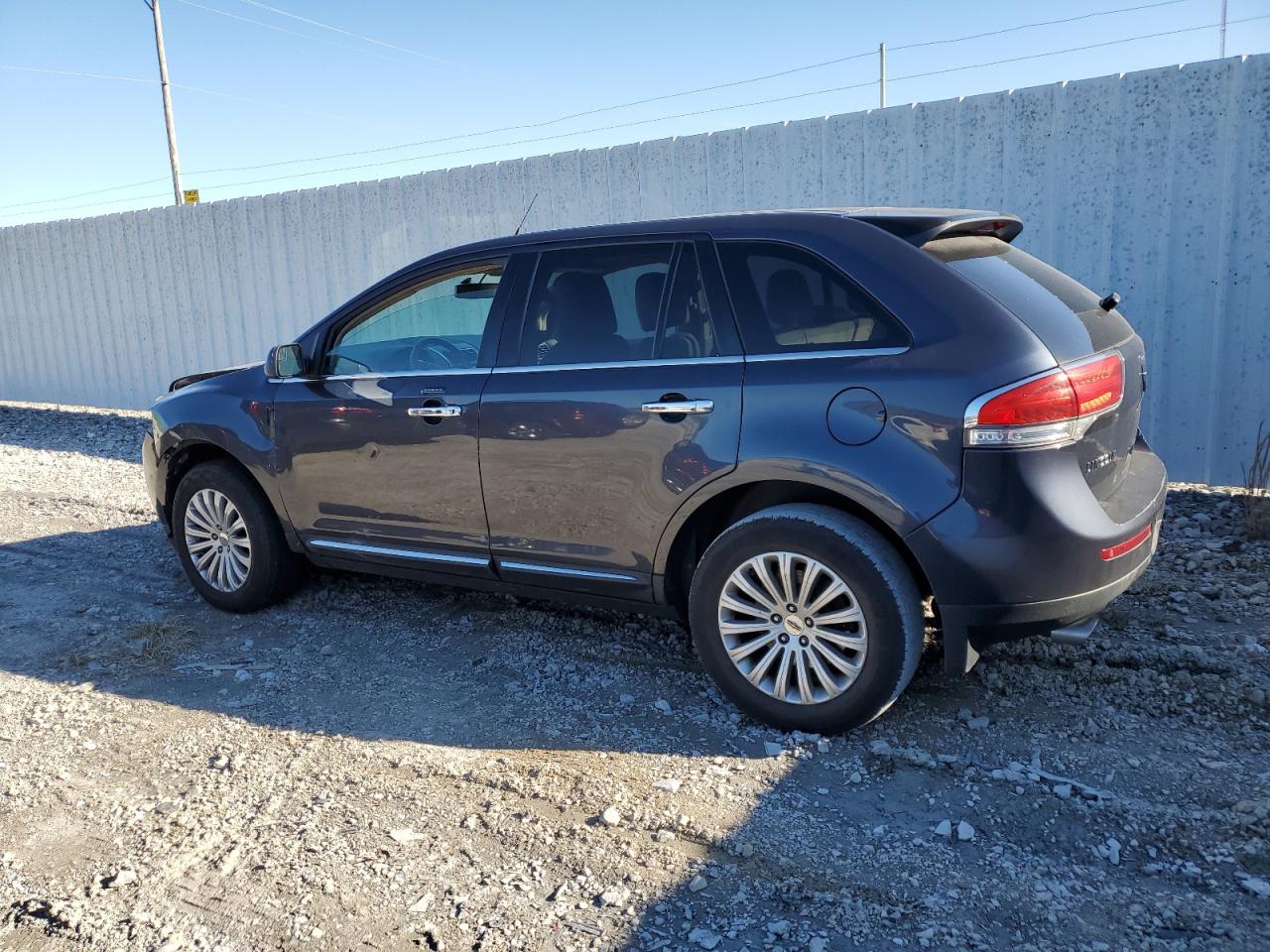 Image 2 of Lincoln Mkx 2014 with VIN 2LMDJ6JK9EBL06783