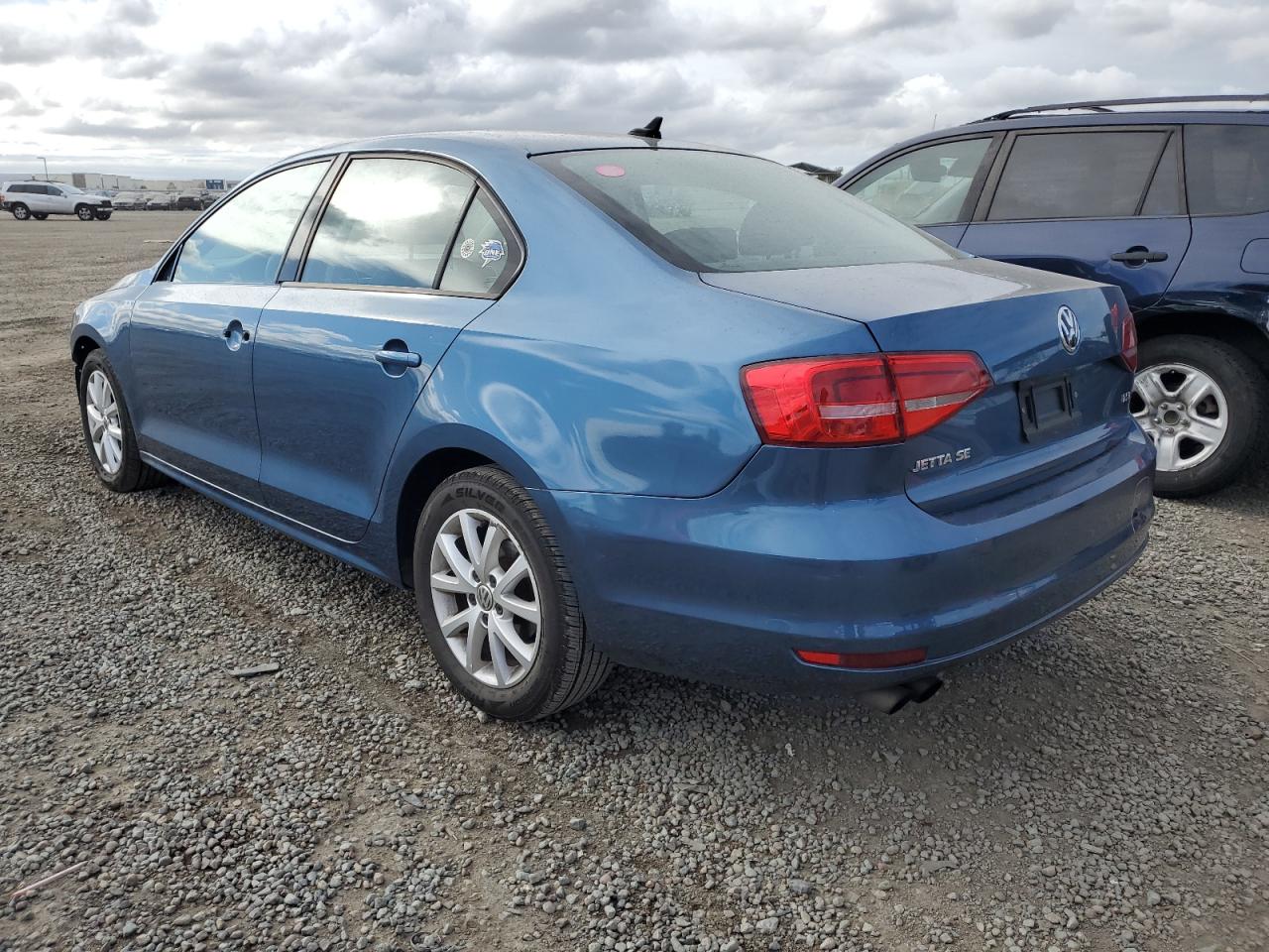 Image 2 of 2015 VOLKSWAGEN JETTA SE 2015 with VIN 3VWD17AJ1FM316850