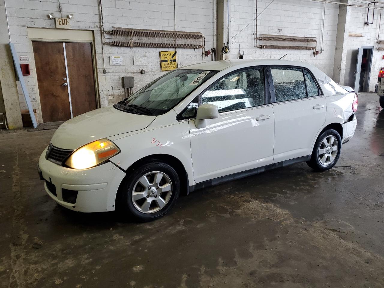 Obraz 1 z 2008 NISSAN VERSA S 2008 z VIN 3N1BC11E98L423905