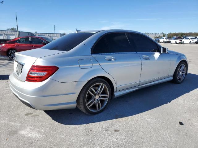 Изображение 3 2014 MERCEDES-BENZ C 250 2014 с VIN WDDGF4HB8EA932982