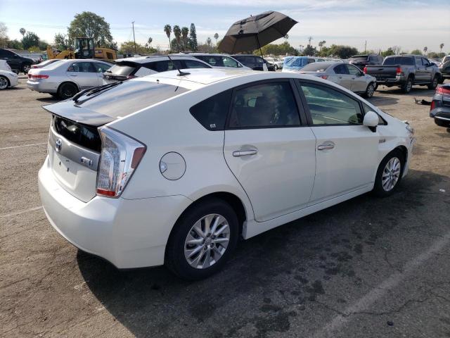 Image 3 of 2015 TOYOTA PRIUS PLUG-IN  2015 with VIN JTDKN3DP5F3071446