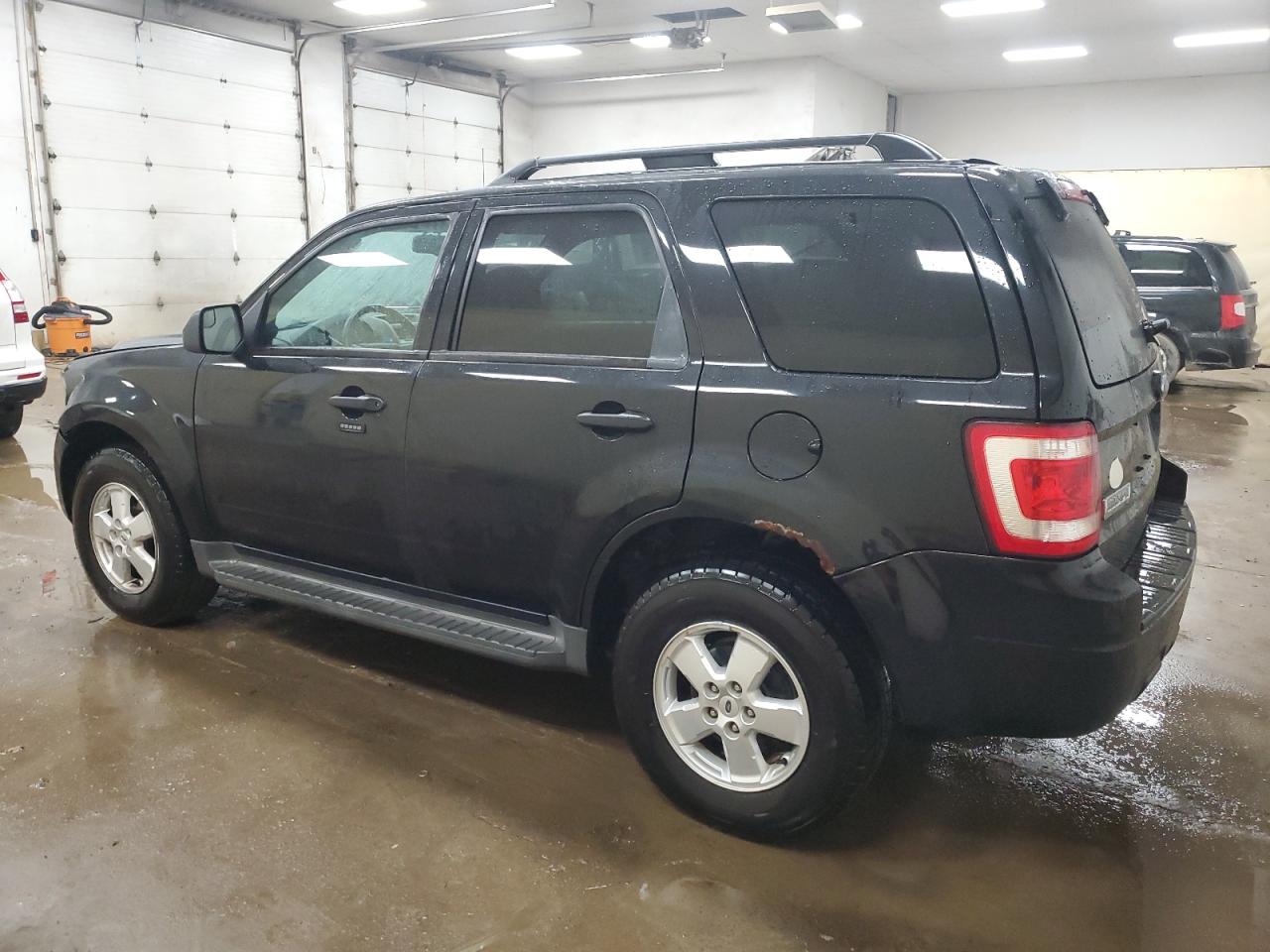 Obraz 2 z 2010 FORD ESCAPE XLT 2010 z VIN 1FMCU0D7XAKB63796
