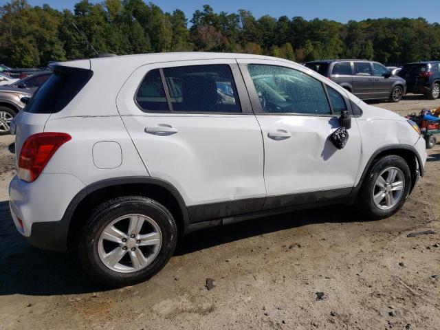 Image 3 of 2019 CHEVROLET TRAX LS 2019 with VIN 3GNCJKSB9KL381736