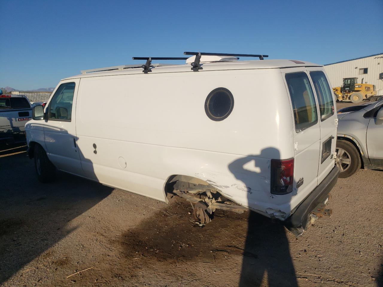 Image 2 of 2005 FORD ECONOLINE E150 VAN 2005 with VIN 1FTRE14W45HA47389