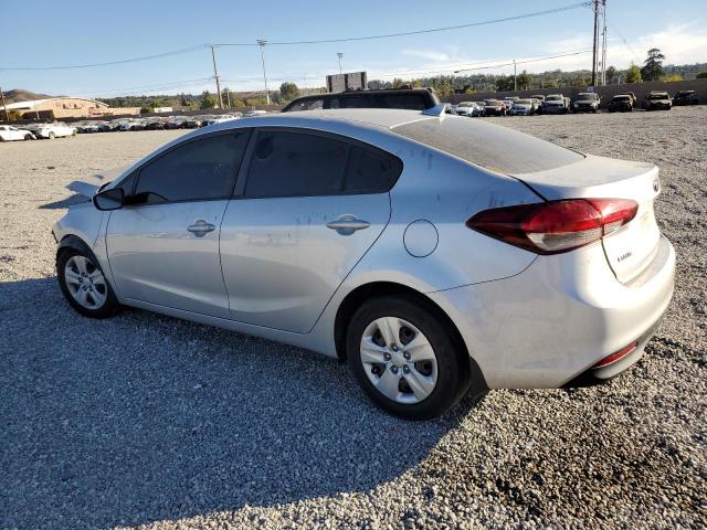 Obraz 2 z 2018 KIA FORTE LX 2018 z VIN 3KPFK4A71JE281032