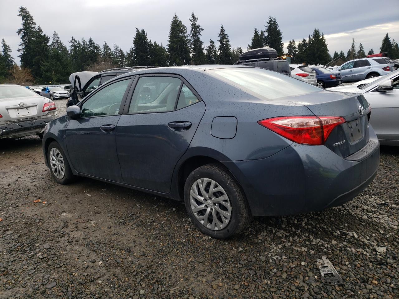 Изображение 2 2019 TOYOTA COROLLA L 2019 с VIN 2T1BURHE8KC193976