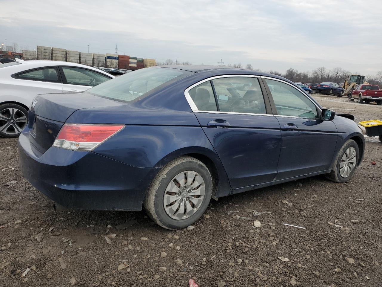 Изображение 3 2010 HONDA ACCORD LX 2010 с VIN 1HGCP2F3XAA115675