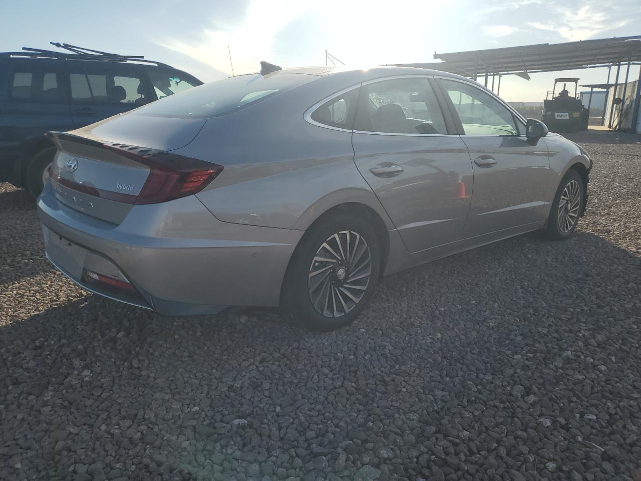 Изображение 3 2023 HYUNDAI SONATA HYBRID 2023 с VIN KMHL54JJ8PA077194