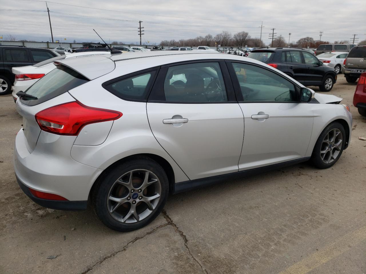 Изображение 3 2017 FORD FOCUS SE 2017 с VIN 1FADP3K29HL295919