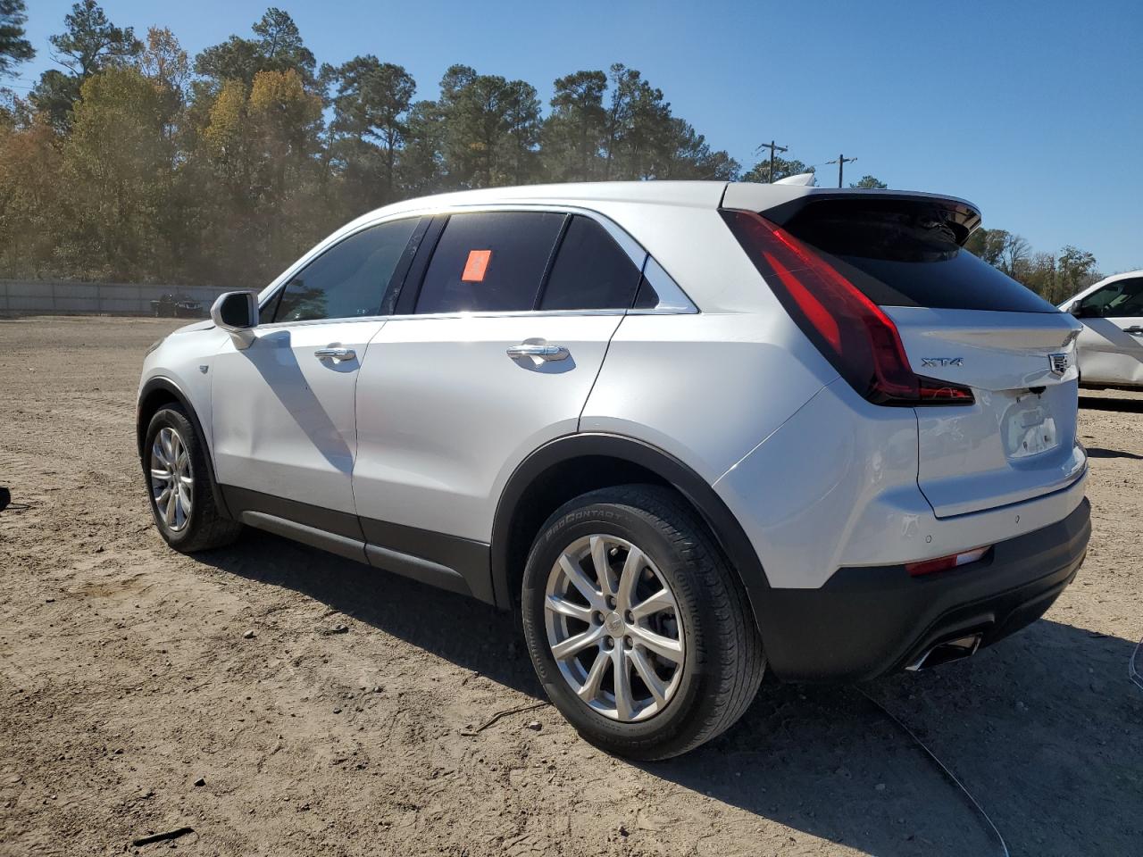 Obraz 2 z 2019 CADILLAC XT4 LUXURY 2019 z VIN 1GYAZAR47KF192954