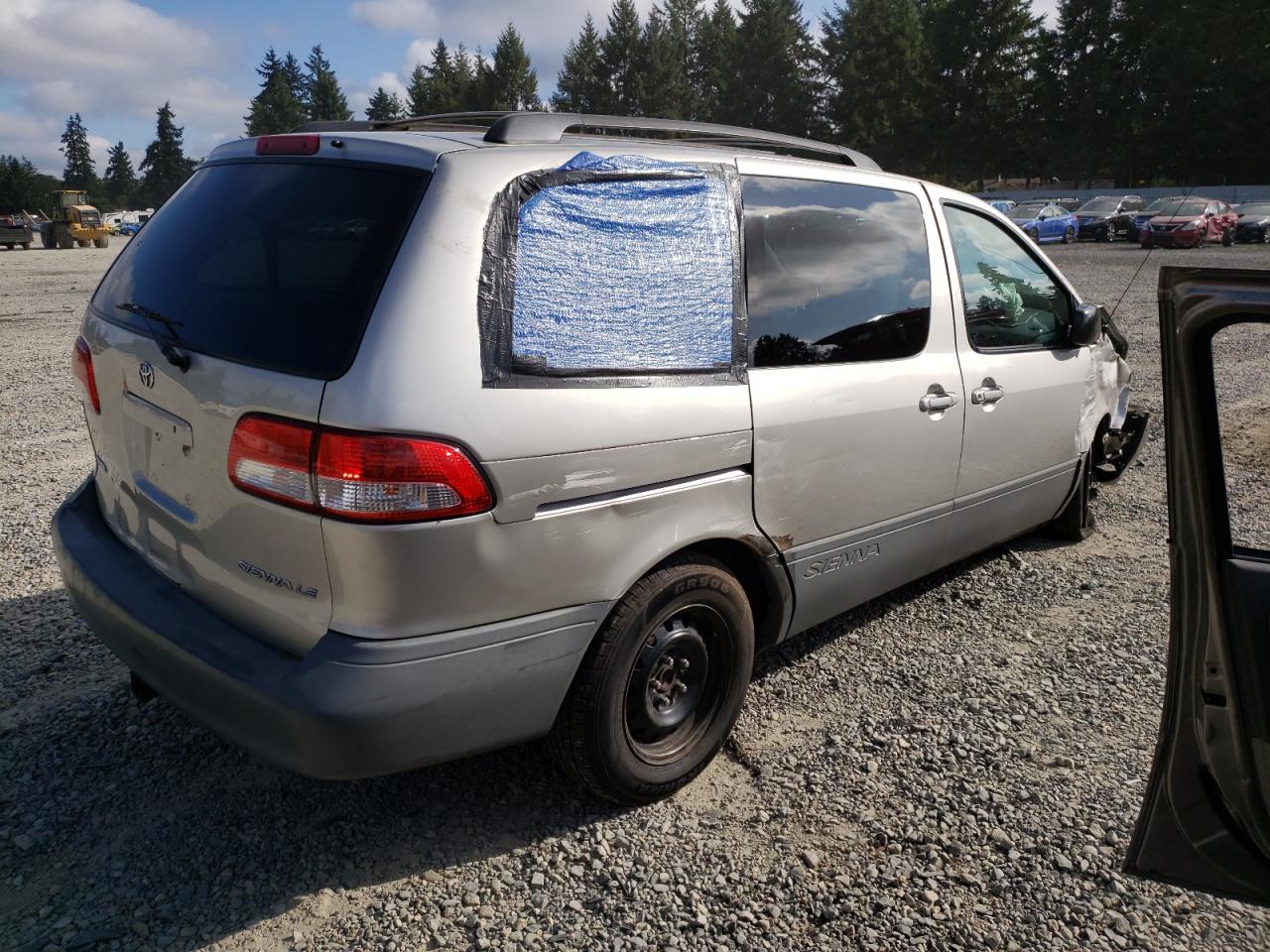 Obraz 3 z 2002 TOYOTA SIENNA LE 2002 z VIN 4T3ZF13C52U437931