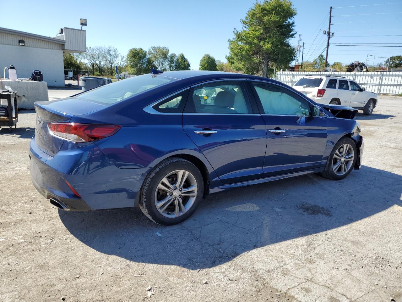Image 3 of 2018 HYUNDAI SONATA SPORT 2018 with VIN 5NPE34AF5JH726884