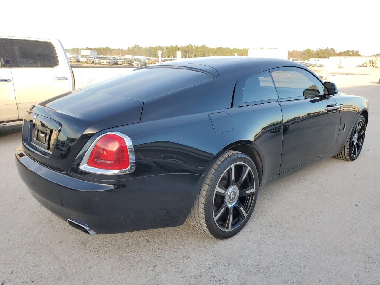 Изображение 3 Rolls-Royce Wraith 2016 с VIN SCA665C54GUX86215
