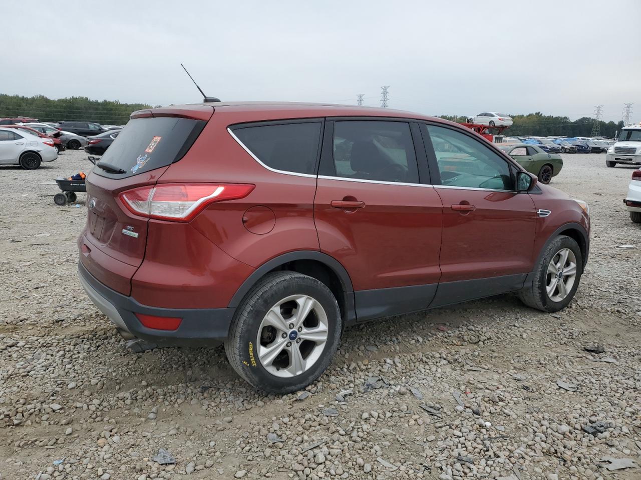 Image 3 of 2015 FORD ESCAPE SE 2015 with VIN 1FMCU0G9XFUA73184