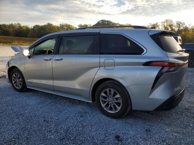 Изображение 2 2021 TOYOTA SIENNA XLE 2021 с VIN 5TDYRKEC5MS011277