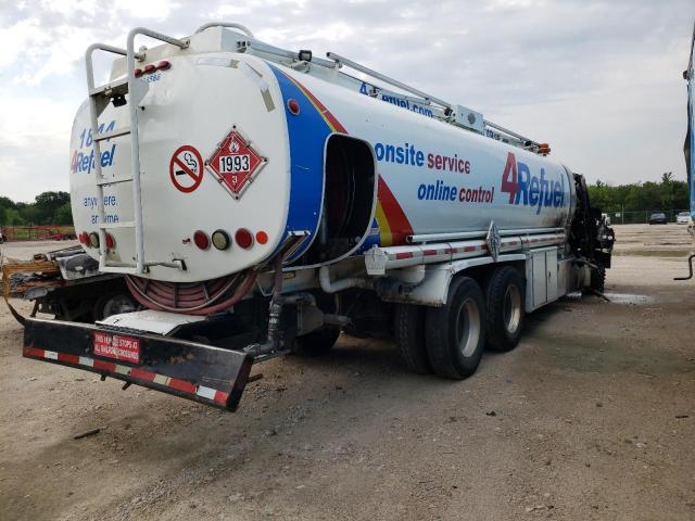 Image 3 of 2015 FREIGHTLINER 114SD  2015 with VIN 3ALHG3DV3FDFZ7092