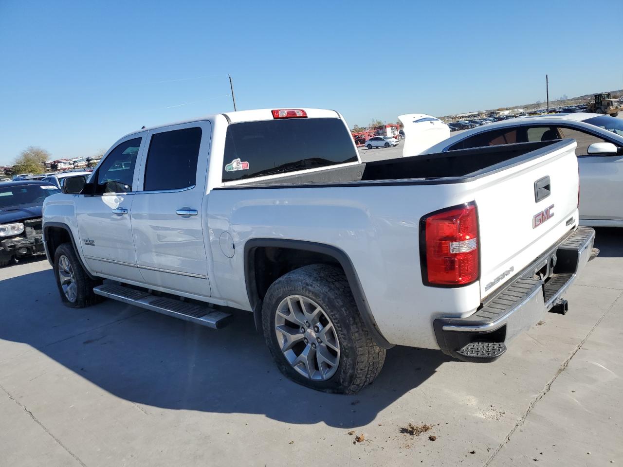 Изображение 2 2015 GMC SIERRA K1500 SLT 2015 с VIN 3GTU2VEC7FG393656