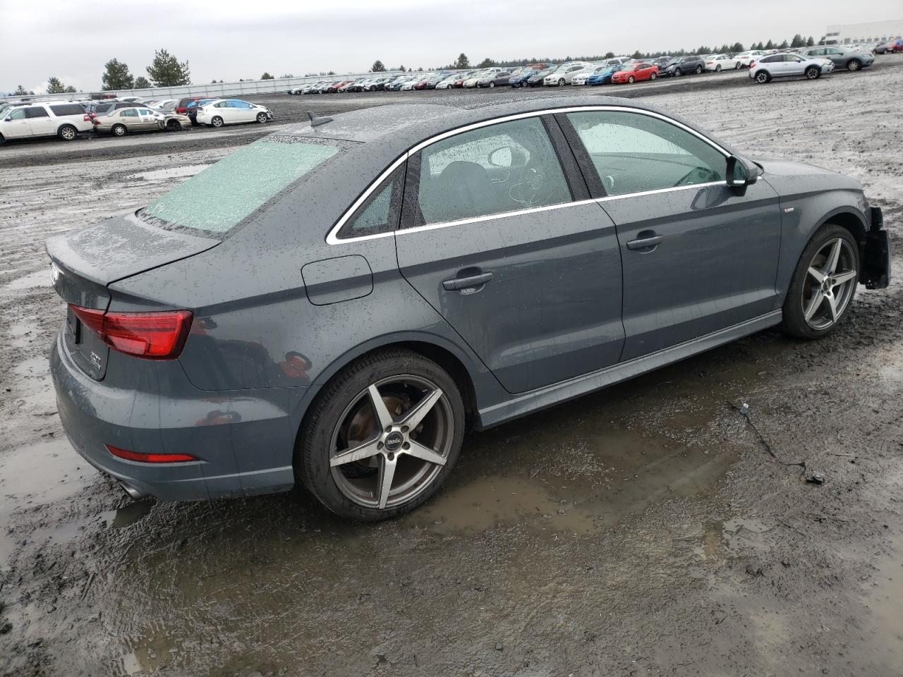 Obraz 3 z 2017 AUDI A3 PREMIUM PLUS 2017 z VIN WAUJ8GFF4H1068919