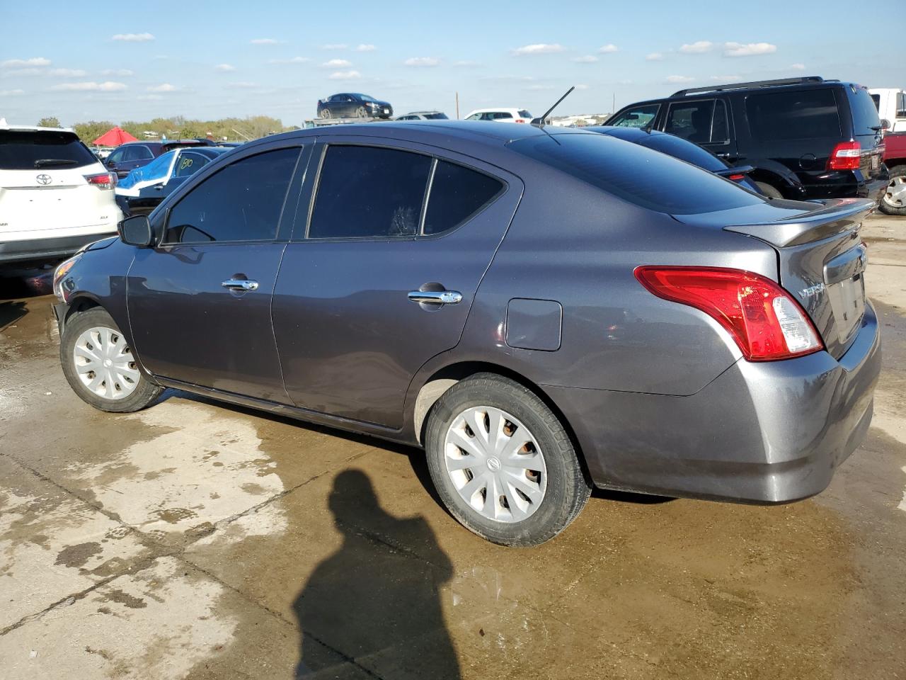 Image 2 of 2018 NISSAN VERSA S 2018 with VIN 3N1CN7AP5JL856548