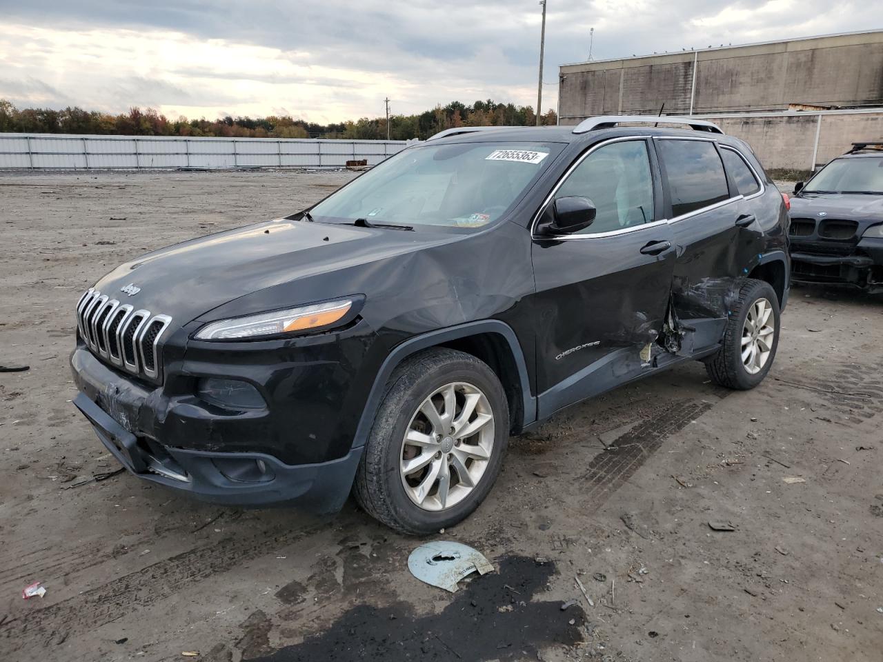 Image 1 of 2015 JEEP CHEROKEE LIMITED 2015 with VIN 1C4PJMDB3FW770293
