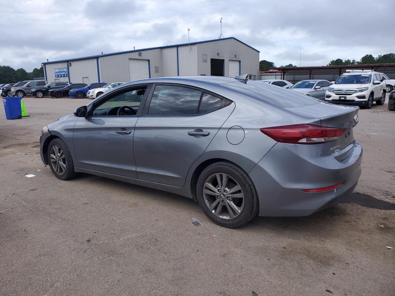 Изображение 2 2017 HYUNDAI ELANTRA SE 2017 с VIN KMHD84LF0HU397565