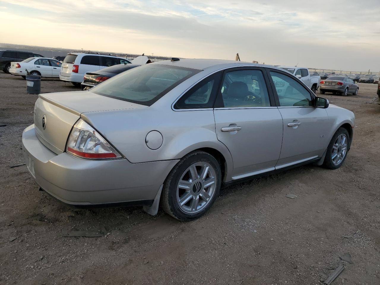 Image 3 of Mercury Sable Premier 2008 with VIN 1MEHM42W78G602573