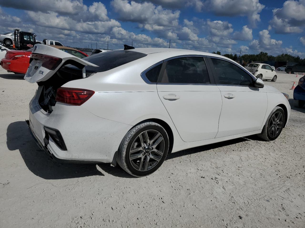 Image 3 of 2020 KIA FORTE EX 2020 with VIN 3KPF54AD1LE210266