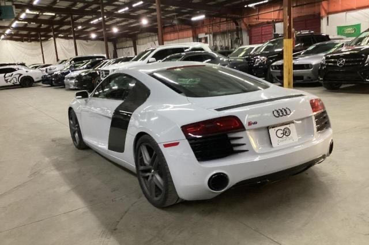 Изображение 3 2014 AUDI R8 4.2 QUATTRO 2014 с VIN WUAFUAFGXEN000318
