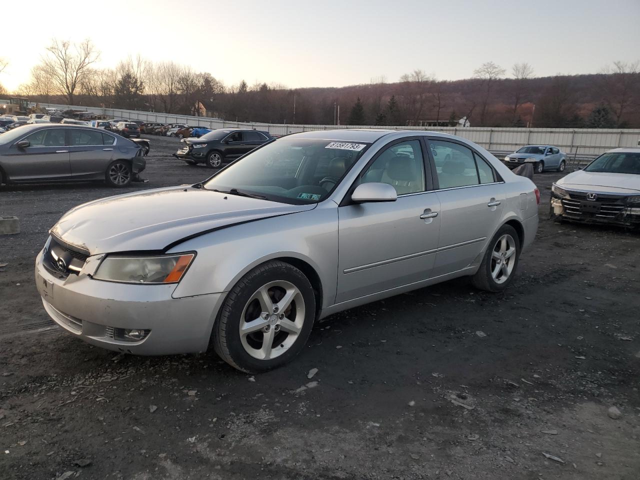 Image 1 of 2007 HYUNDAI SONATA SE 2007 with VIN 5NPEU46F67H217840