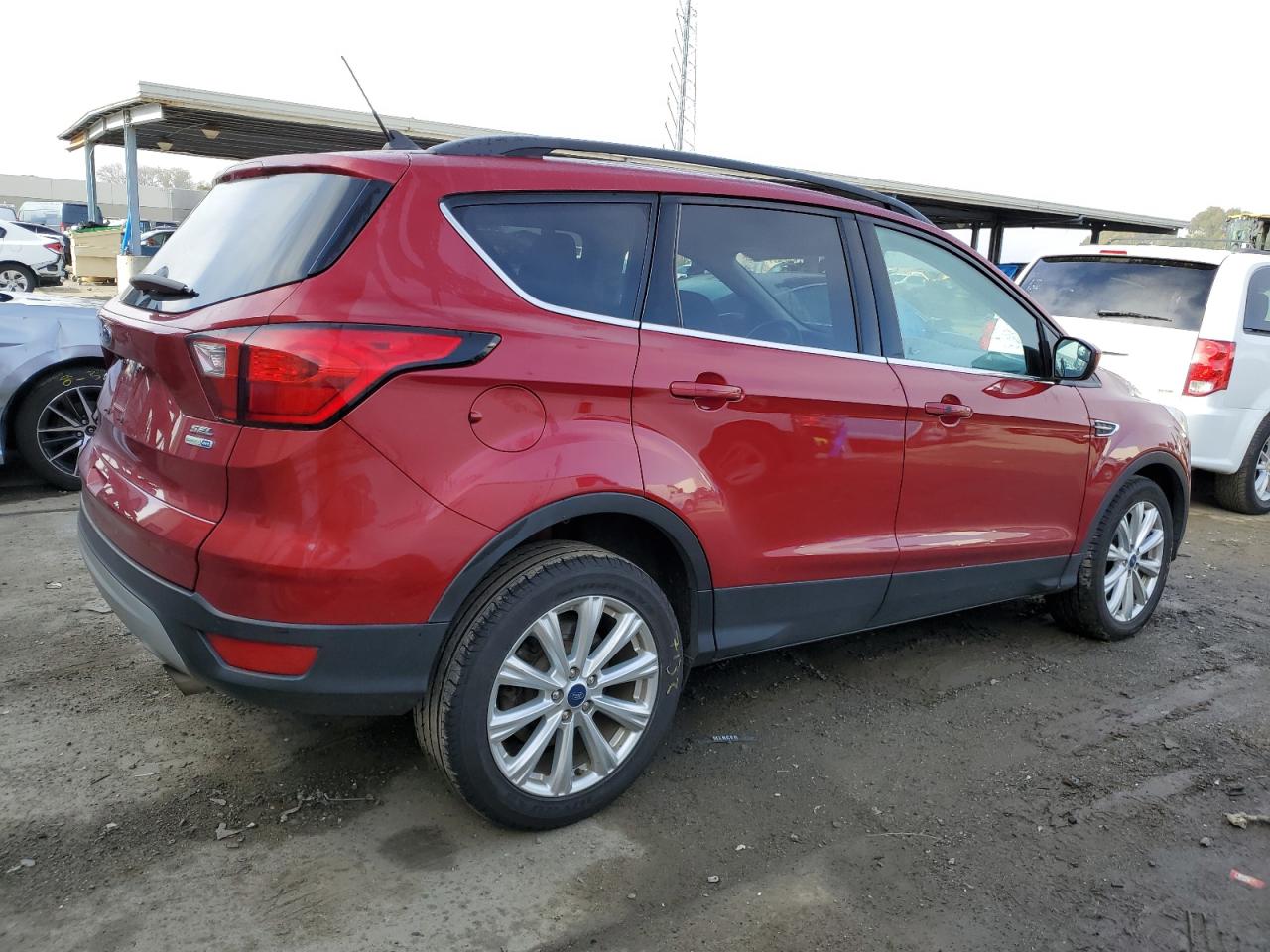 Image 3 of 2019 FORD ESCAPE SEL 2019 with VIN 1FMCU9HD9KUA52215