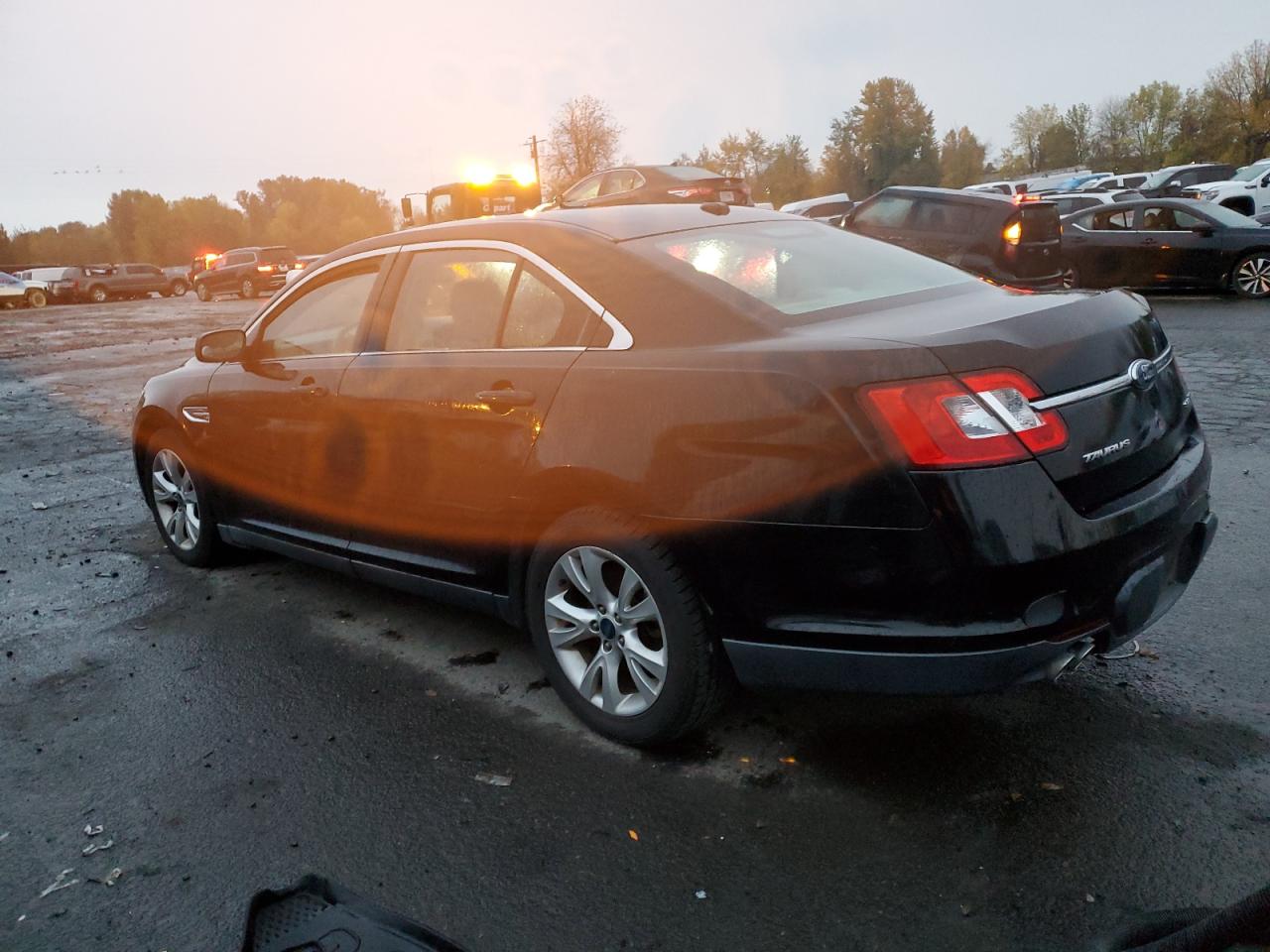 Изображение 2 2010 FORD TAURUS SEL 2010 с VIN 1FAHP2HW9AG127055