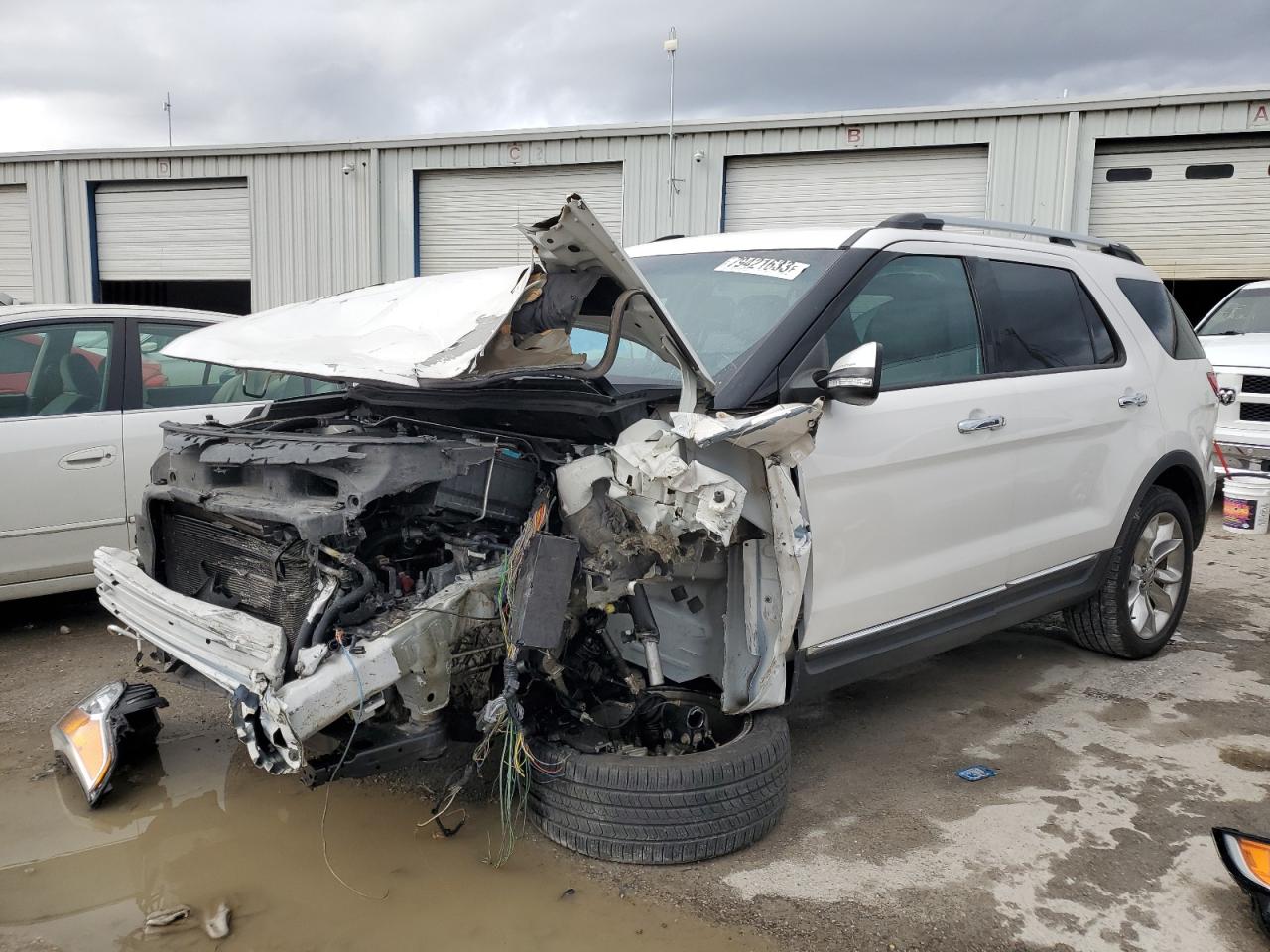 Image 1 of 2015 FORD EXPLORER LIMITED 2015 with VIN 1FM5K8F88FGB68587