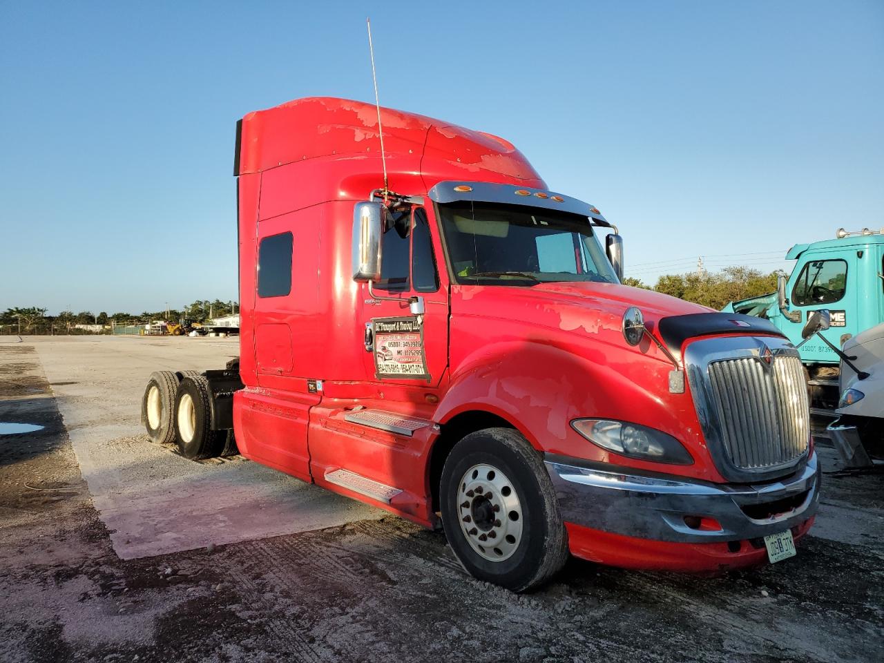 Image 1 of 2008 INTERNATIONAL PROSTAR LMTD  2008 with VIN 2HSCWAPR68C663218