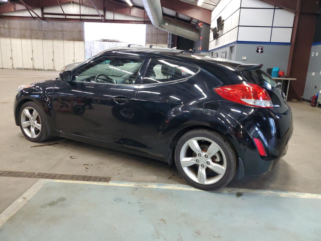 Image 2 of 2012 HYUNDAI VELOSTER  2012 with VIN KMHTC6AD9CU048419