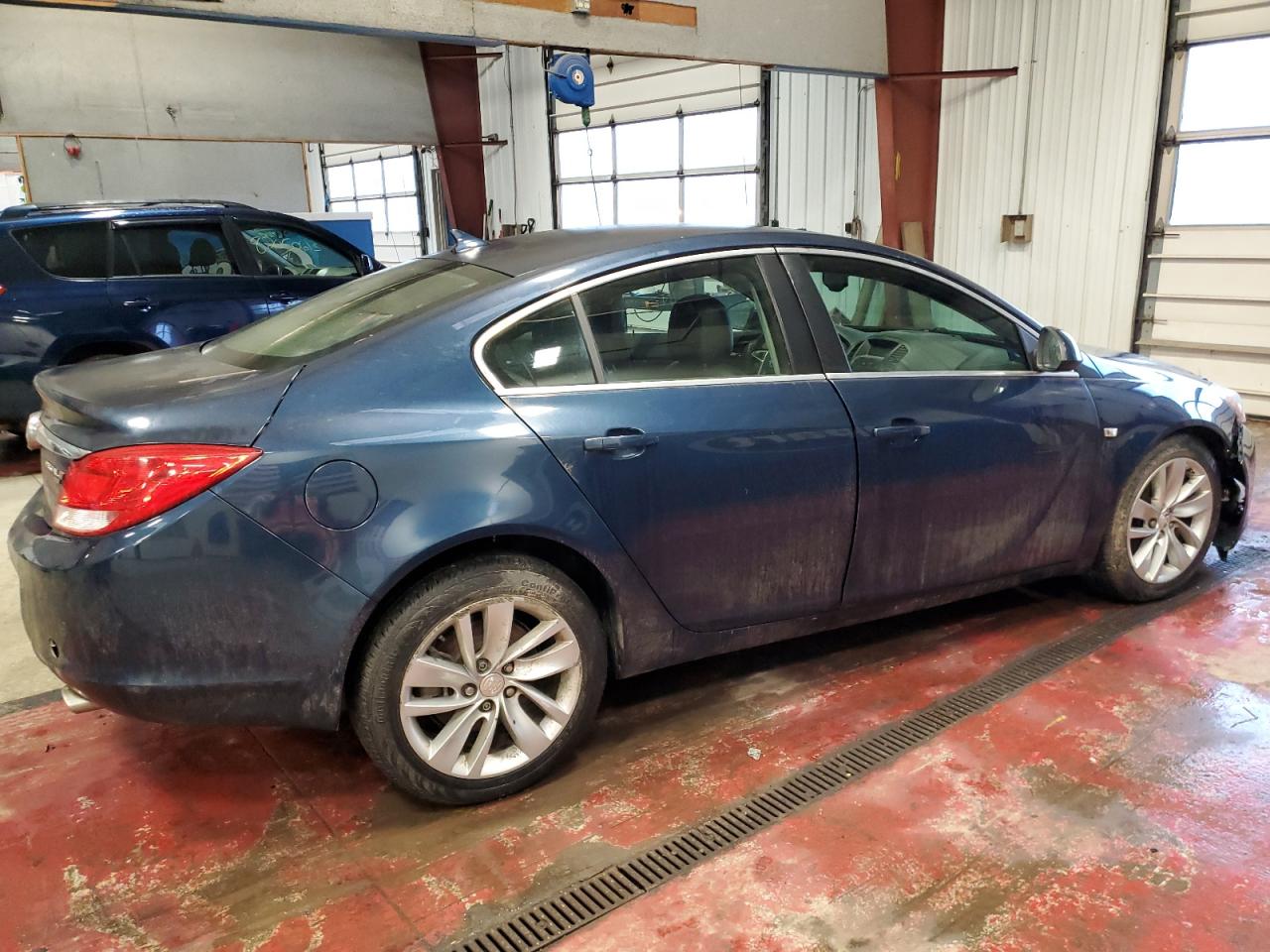 Image 3 of 2011 BUICK REGAL CXL 2011 with VIN W04G05GV7B1066078