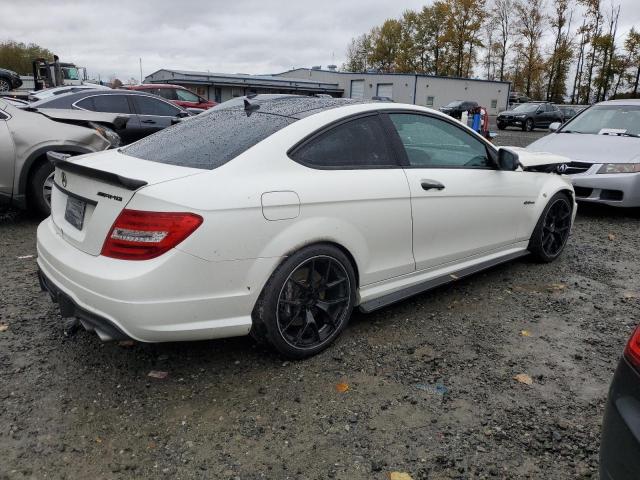 Obraz 3 z 2012 MERCEDES-BENZ C 63 AMG 2012 z VIN WDDGJ7HBXCF810902