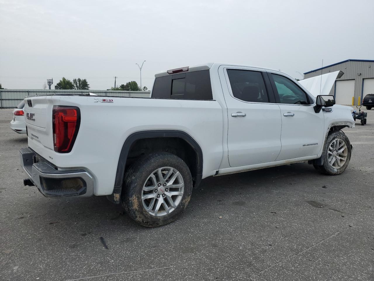 Image 3 of 2021 GMC SIERRA K1500 SLT 2021 with VIN 3GTU9DEL3MG398307