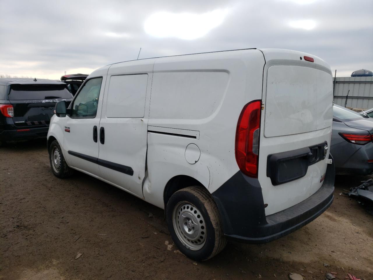 Изображение 2 2015 RAM PROMASTER CITY 2015 с VIN ZFBERFAT6F6193271