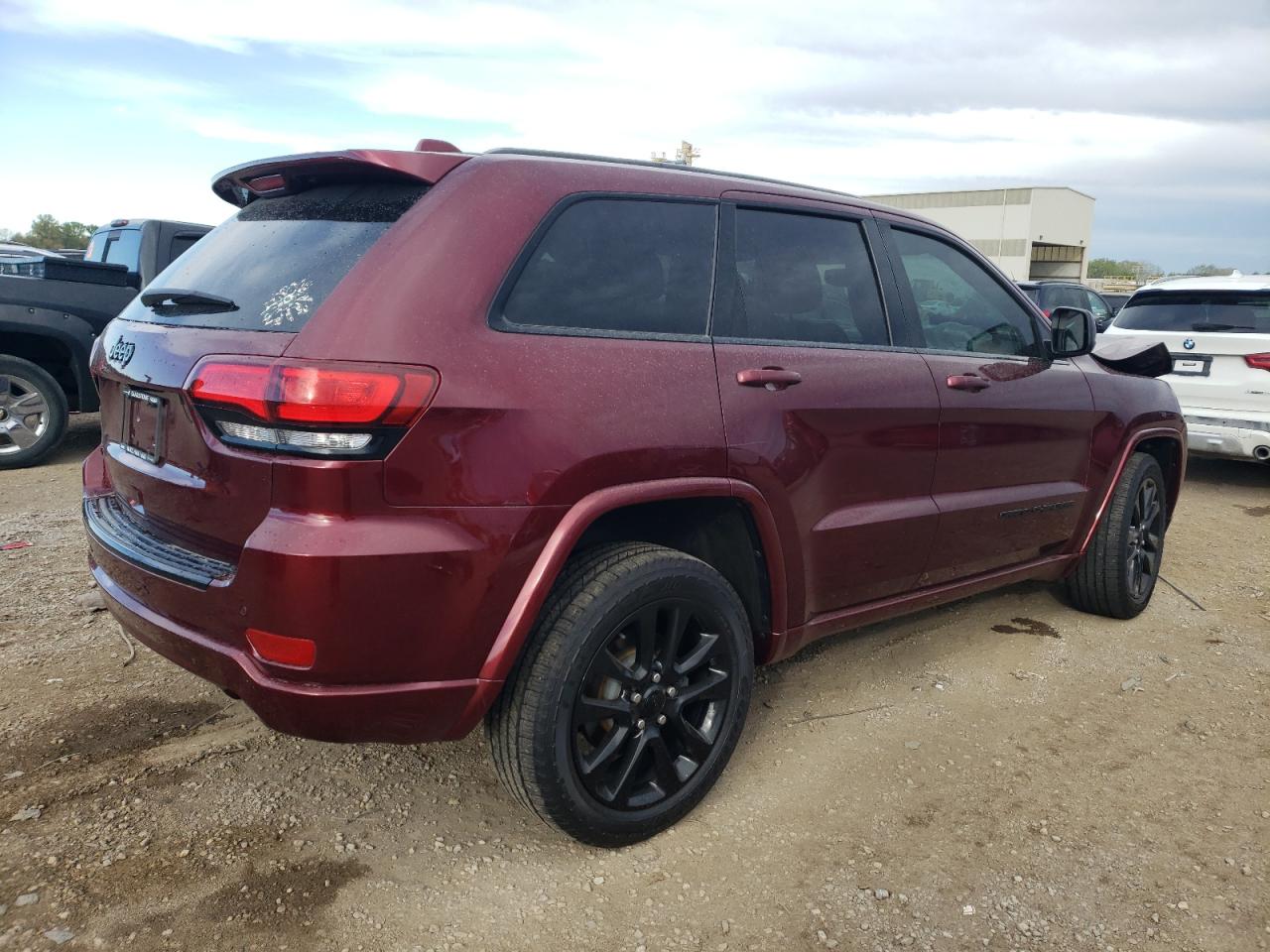 Изображение 3 2017 JEEP GRAND CHEROKEE LAREDO 2017 с VIN 1C4RJFAG2HC704259