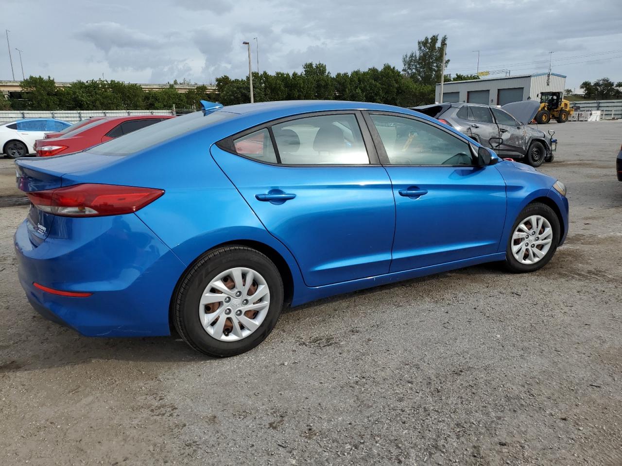 Image 3 of 2017 HYUNDAI ELANTRA SE 2017 with VIN 5NPD74LF6HH173962