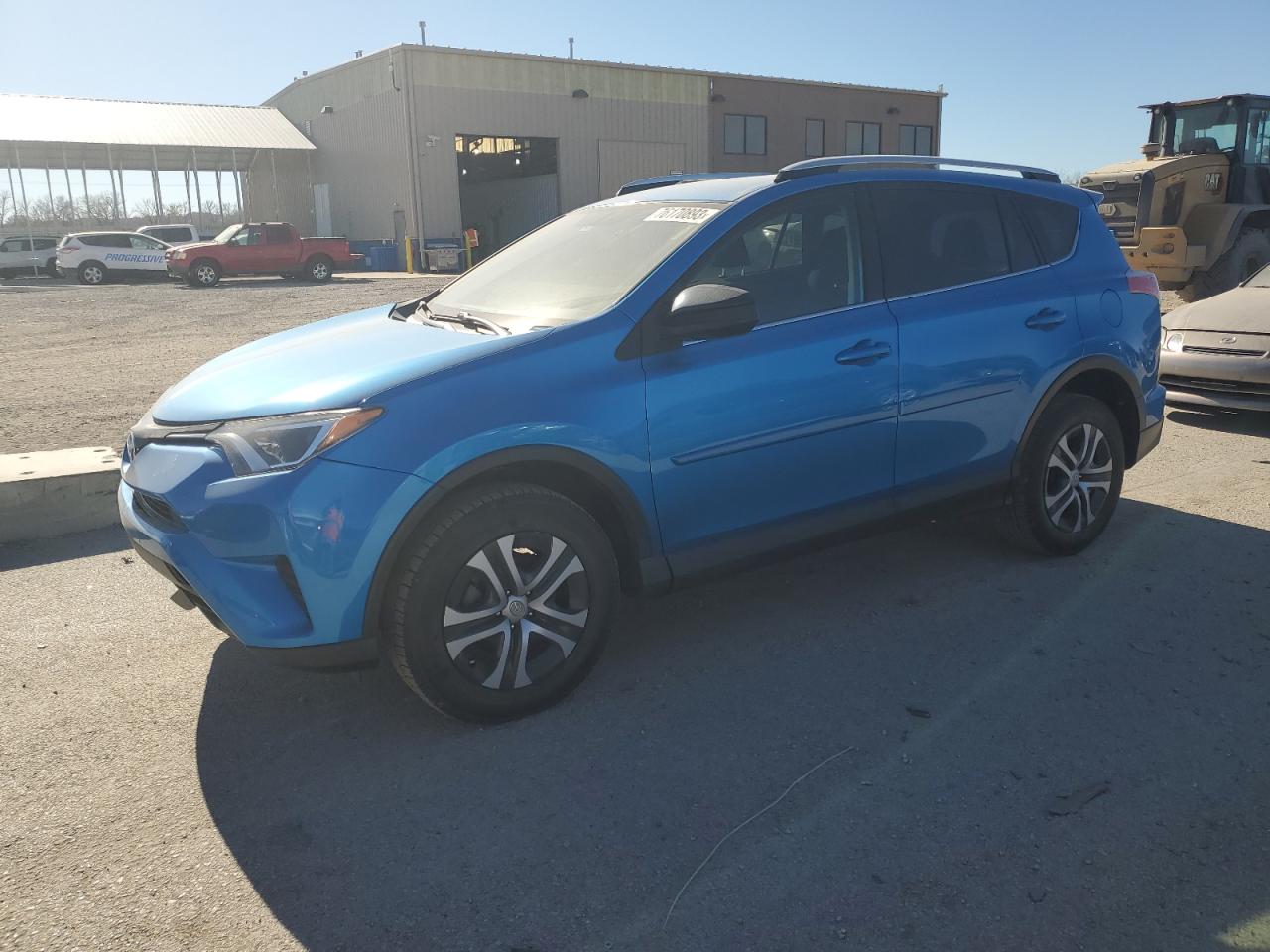 Image 1 of 2016 TOYOTA RAV4 LE 2016 with VIN JTMBFREV3GD192517