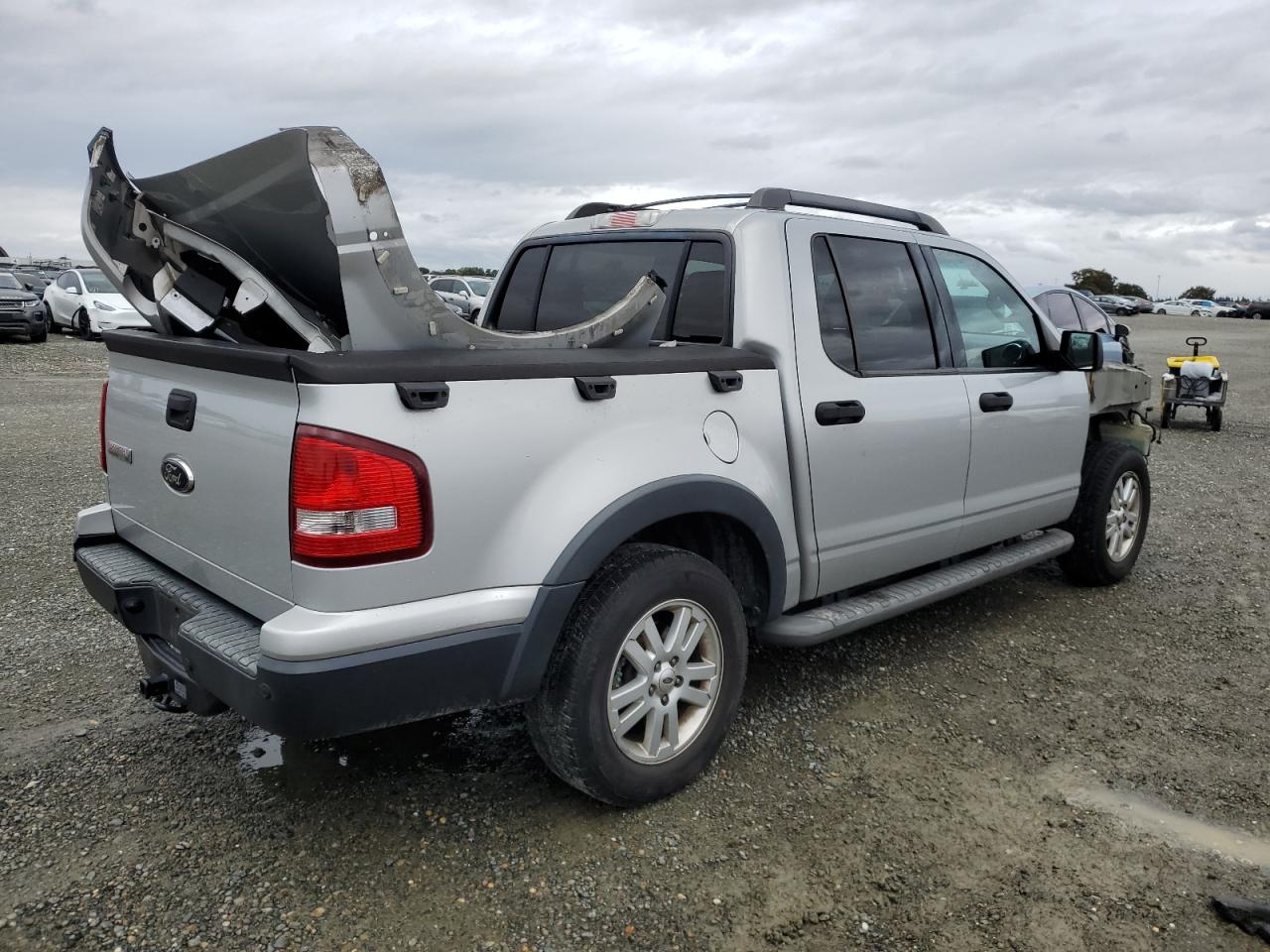 Image 3 of 2009 FORD EXPLORER SPORT TRAC XLT 2009 with VIN 1FMEU31E79UA27445